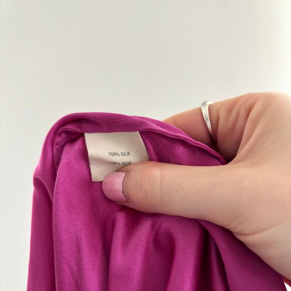 Elizabeth & James 100% Silk Flowy Top with Pockets Women's Size Small - Picture 5 of 5